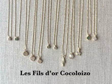 Charger l'image dans la galerie, Collier fil d’or et Grigri Strass